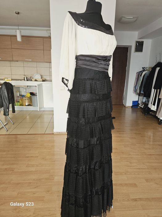 Rochita M-L .200 lei