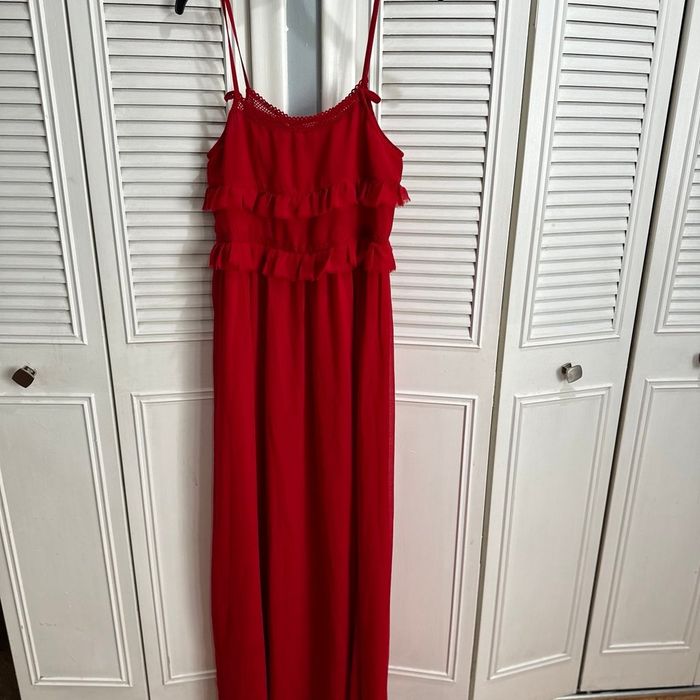 Яркий сарафан Mango на лето