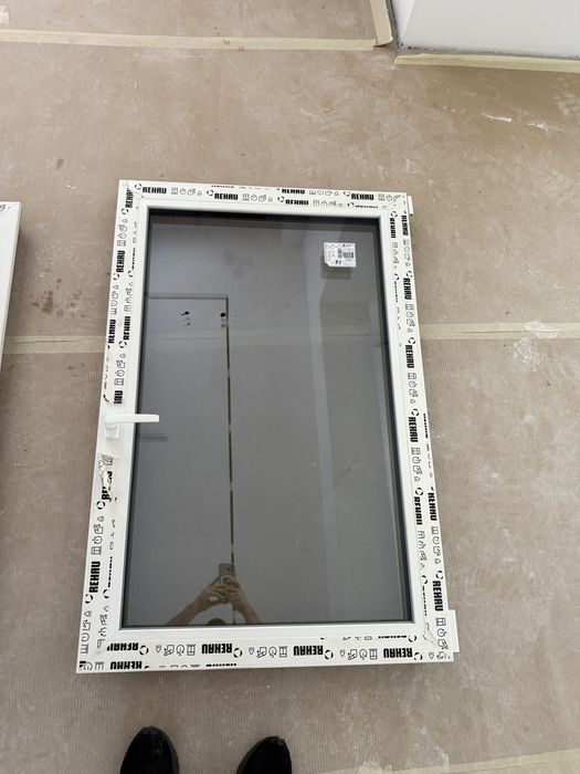 Vand 3 geamuri de termopan ( cu 3 sticle fumurii ) noi