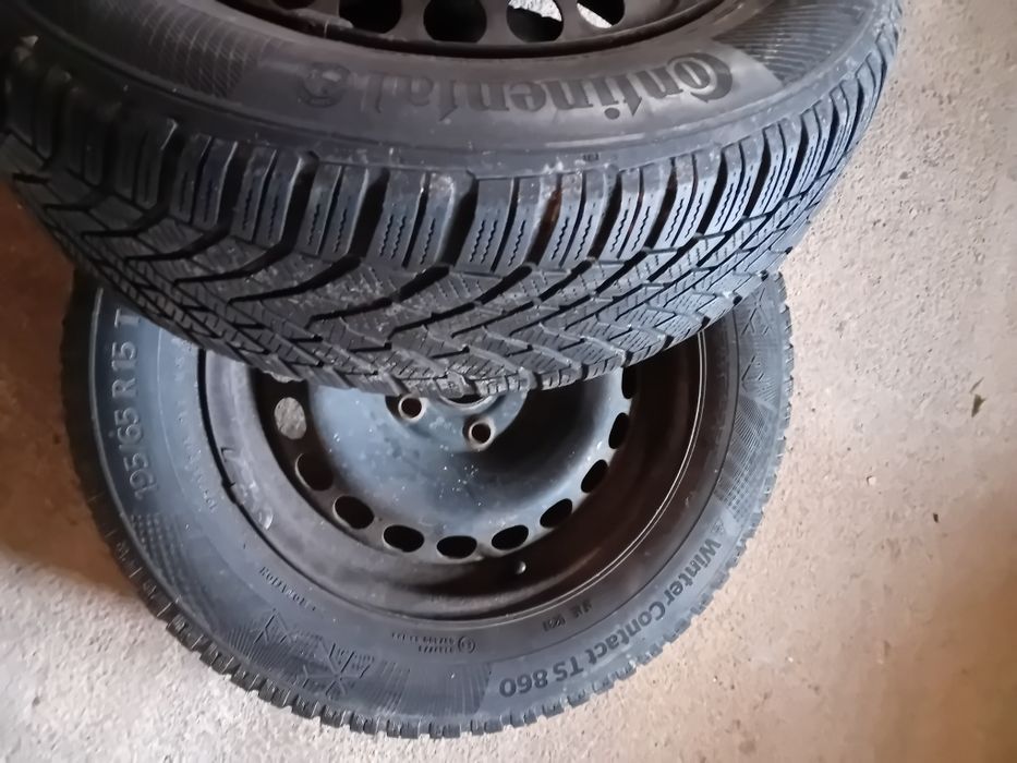 Vând 2 jante cu cauciuc M-S 195-65R15