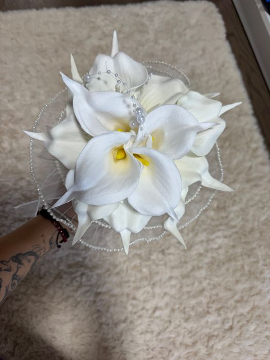 Buchet cale artificiale