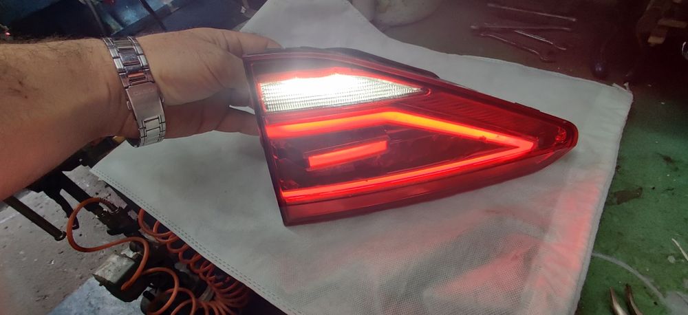 Lampa spate stanga VW Touran 5T 2015 2020 originala Valeo cod 5TA94530