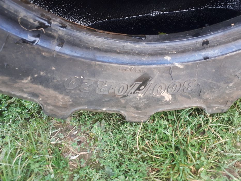 Anvelopa tractor 300/70R20