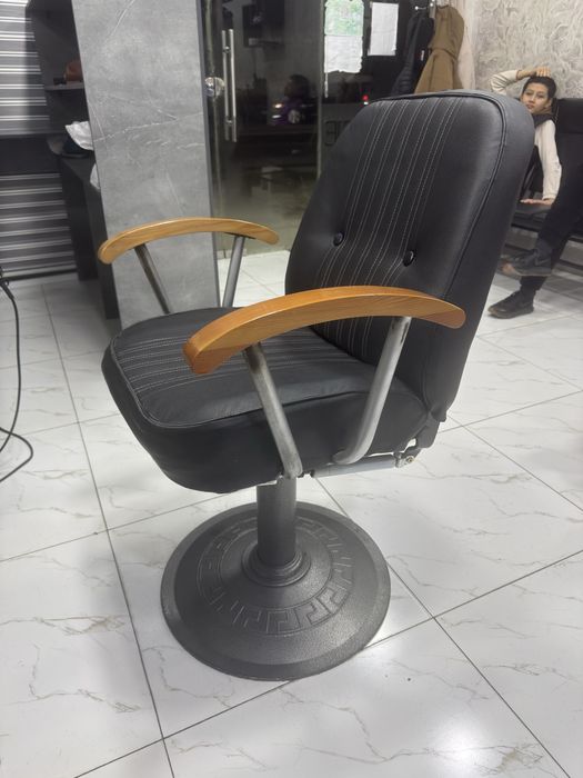 Salon kreslo holati yaxwi 3ta