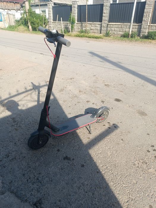 Продам электросамокат Xiaomi