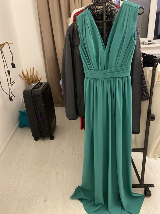 Платья вечерние на выпускной