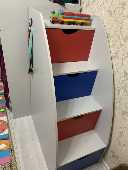 Детский двух этажный кровать, шкаф