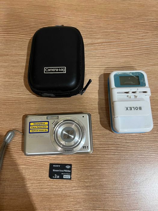 Фотоапарат Sony 10,1 Mp с подаръци