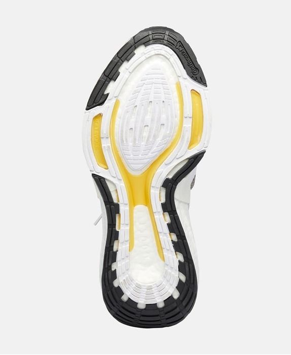 Уникално красиви маратонки Адидас