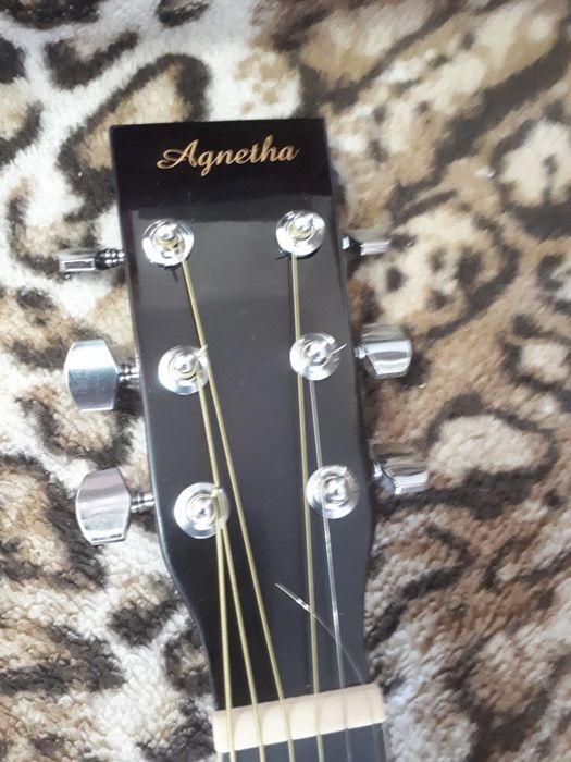 гитара аккустическая