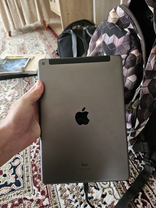 Обменяю айпад 9 на телефоны