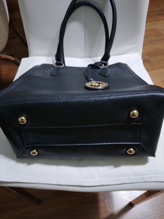 Дамска чанта -перфектно състояние