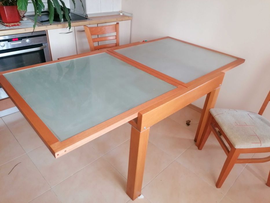 Кухненска - трапеза маса