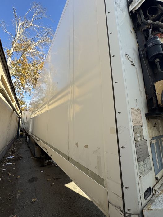 Рефрижератор Schmitz Thermo King