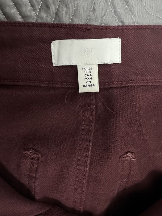 продам джинсы красный