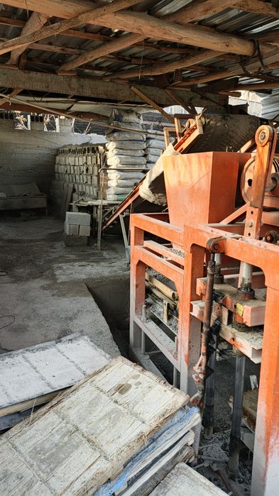Шлакоблок станок  сотилади. Автомат