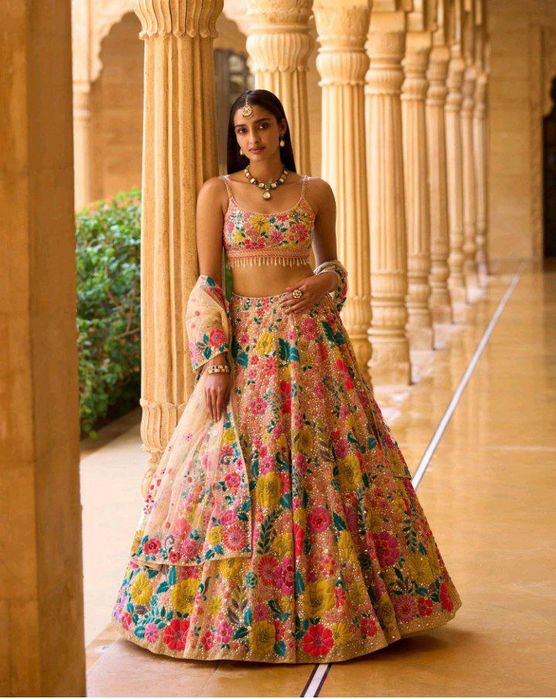 Вечерние платья индийское