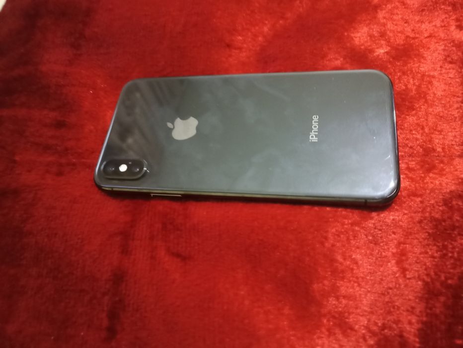 iPhone X 64 в идеальном состоянии все родные