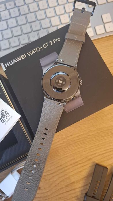 Huawei Watch GT 2 PRO - Full Box curea originala din piele - Nou !