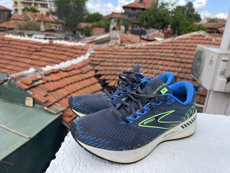 Brooks Levante 43