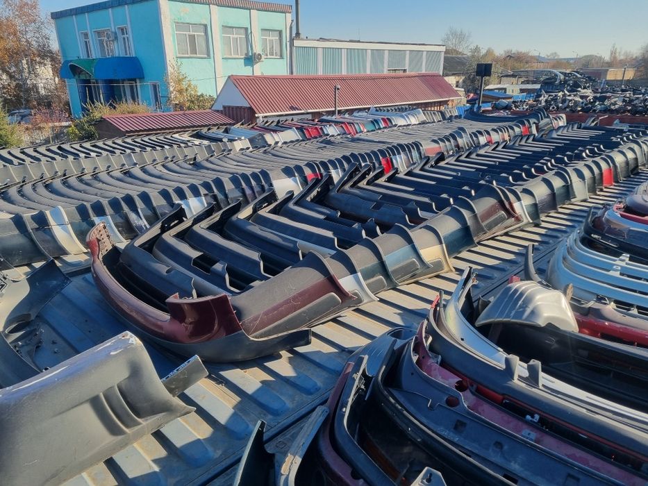 Бампера на разные авто.