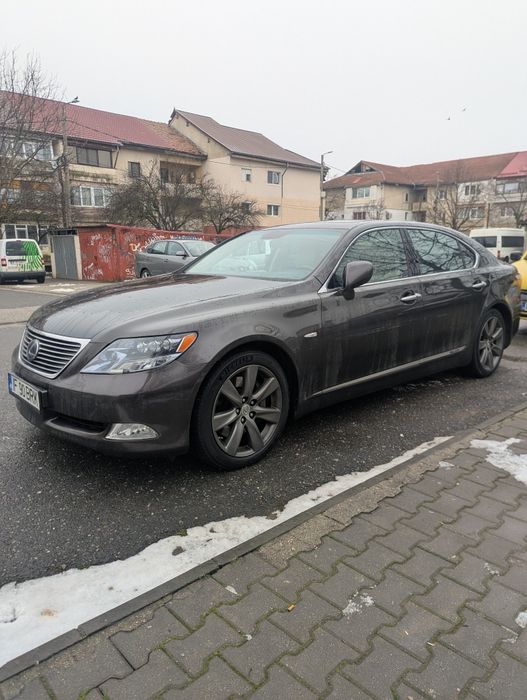 Lexus Ls600h L President