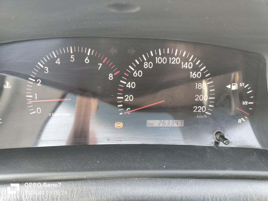 Тойота Королла 2005 года