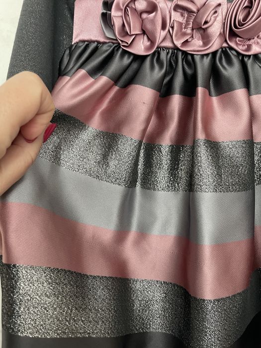 Страхотна рокля,86 рр