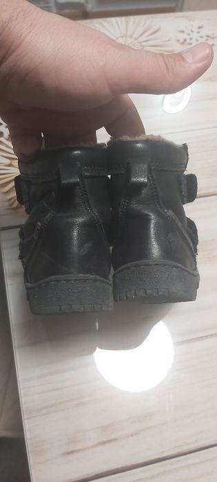 Ghetute copii din piele naturala marimea 24