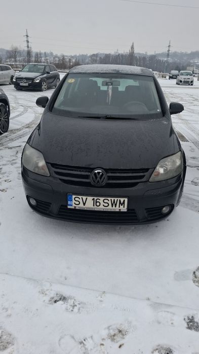 Vând golf 5 plus detali la telefon