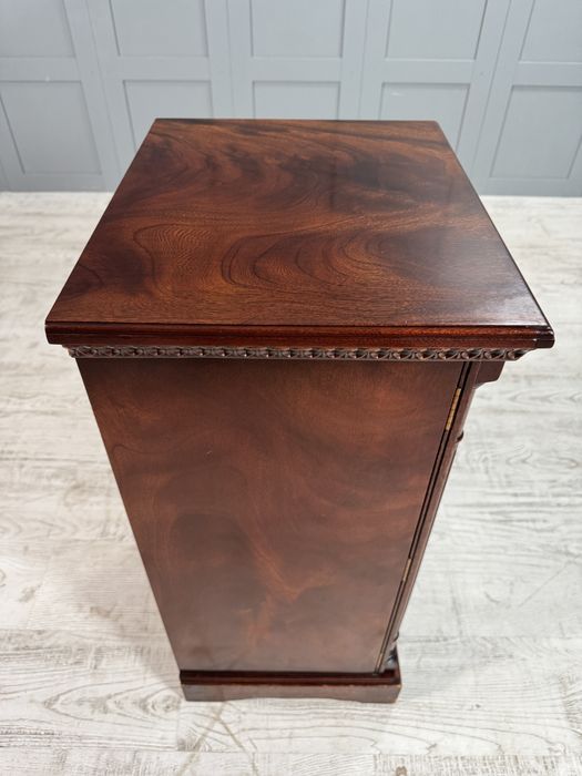 Винтидж, английски, малък скрин масив К066