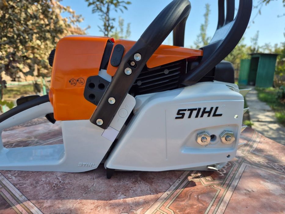 Продам бензопилу