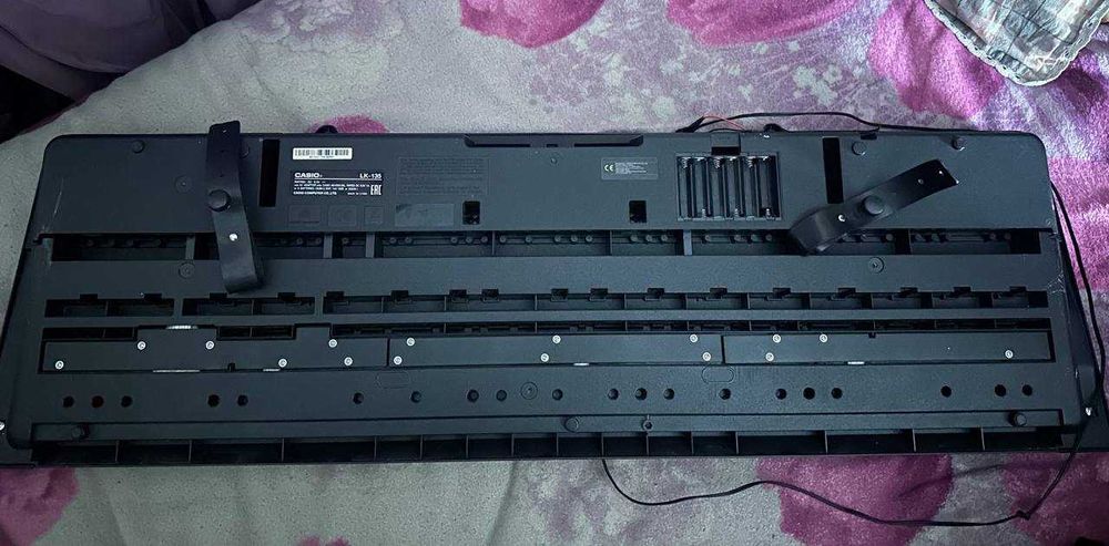 Синтезатор Casio LK-135