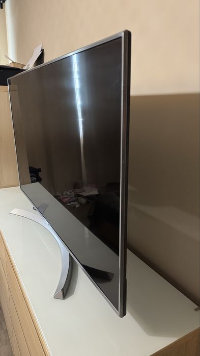 Телевизор LG - 55 инча