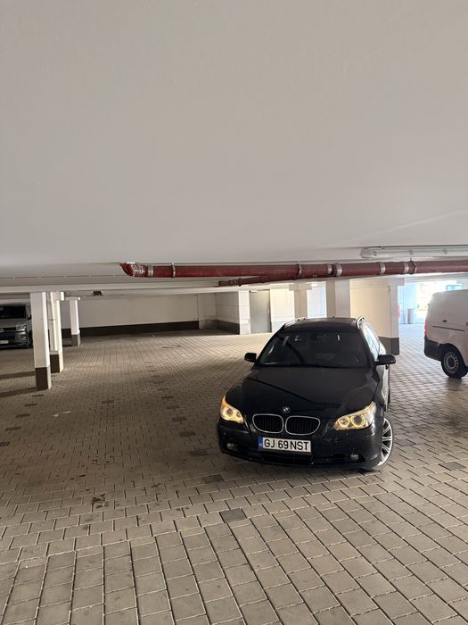 Bmw e61  530d touring Individual