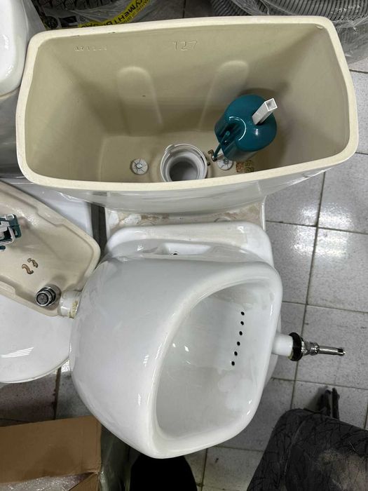 Новый унитаз (санузел) — Не использовался