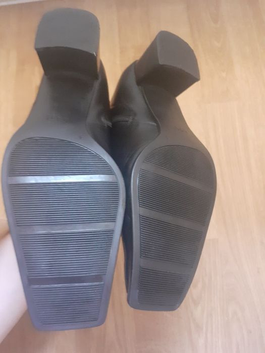 Ghete dama din piele, marime 38