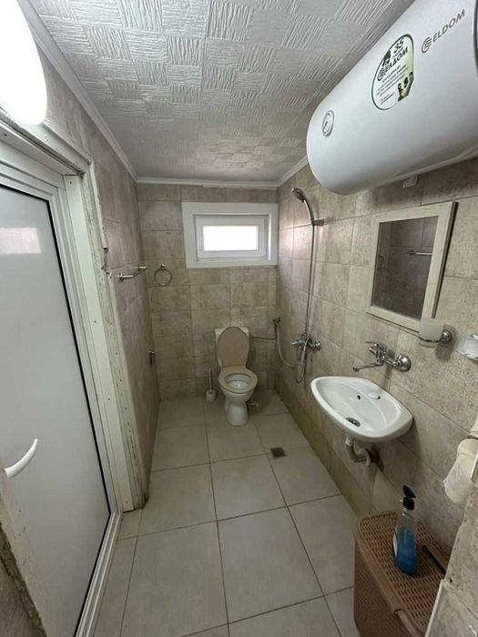 Дава се под наем Етаж от къща в Пловдив, Център - 90 кв.м за 498.27 € - Снимка #13