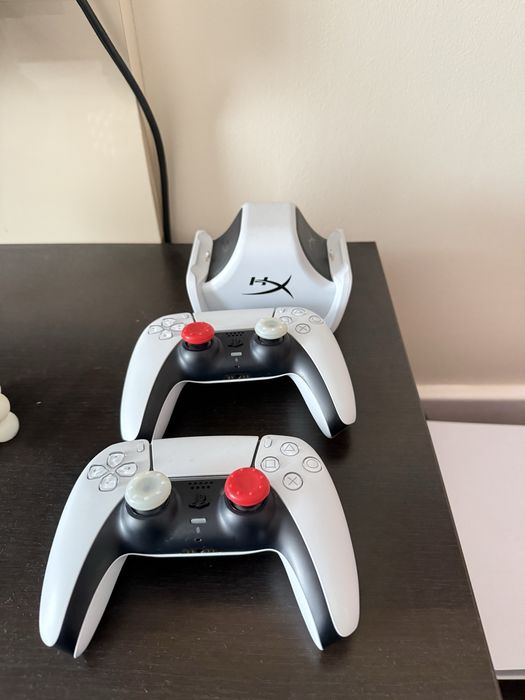 Vând consolă PS5