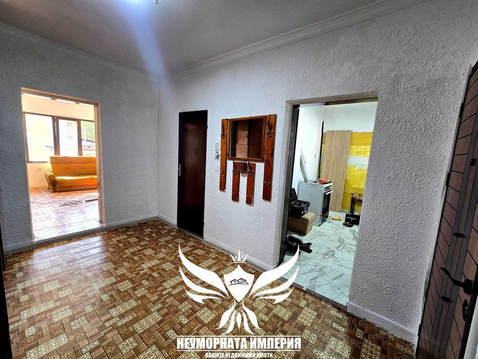 Под наем широк тристаен/четиристаен 125кв в гр.Асеновгрд кв.стадиона