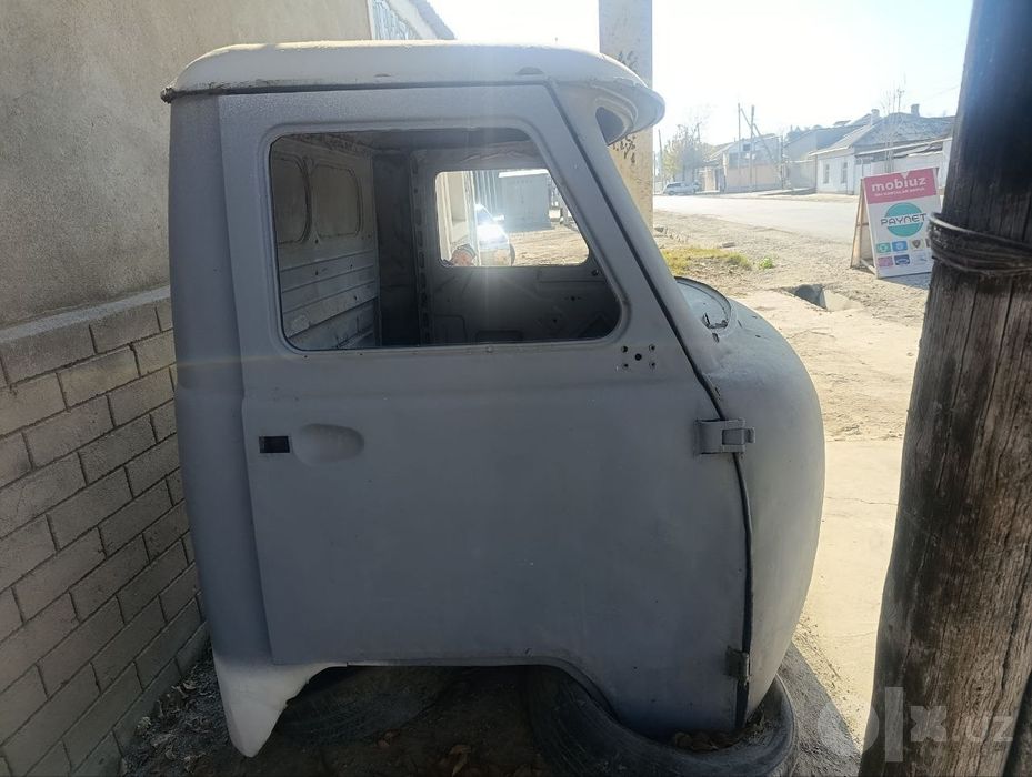 Кабина  УАЗ зангламаган чириган жойи йук пачти таййор холда грунтовка