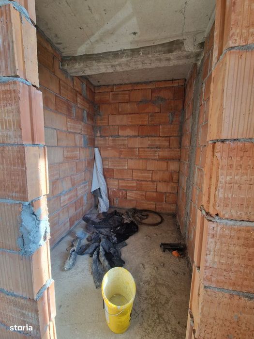 Casa P+M la rosu de vanzare in Catalina – zona linistita, locuinta i