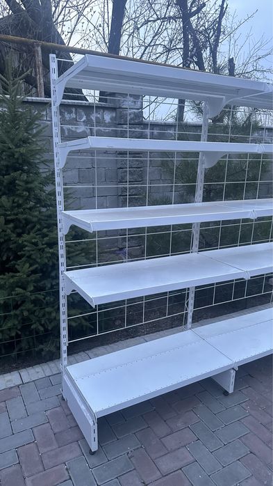 Стеллаж для магазина