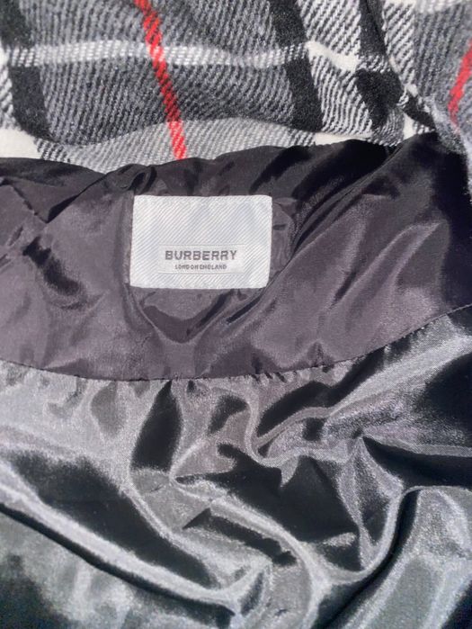 Geaca bruberry,deloc purtara