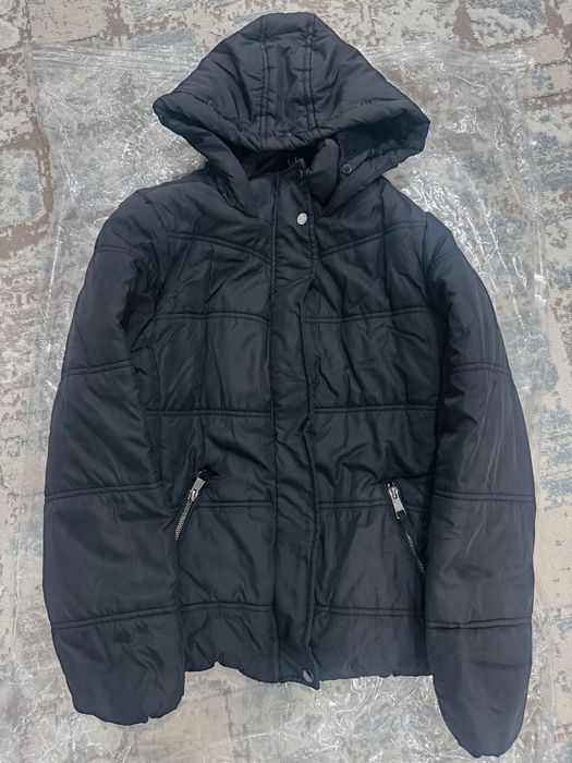 Продам женские куртки