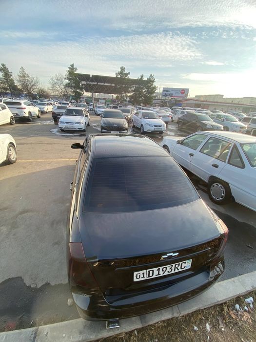 СРОЧНО ПРОДАЁТСЯ ласетти 1.8 2013года