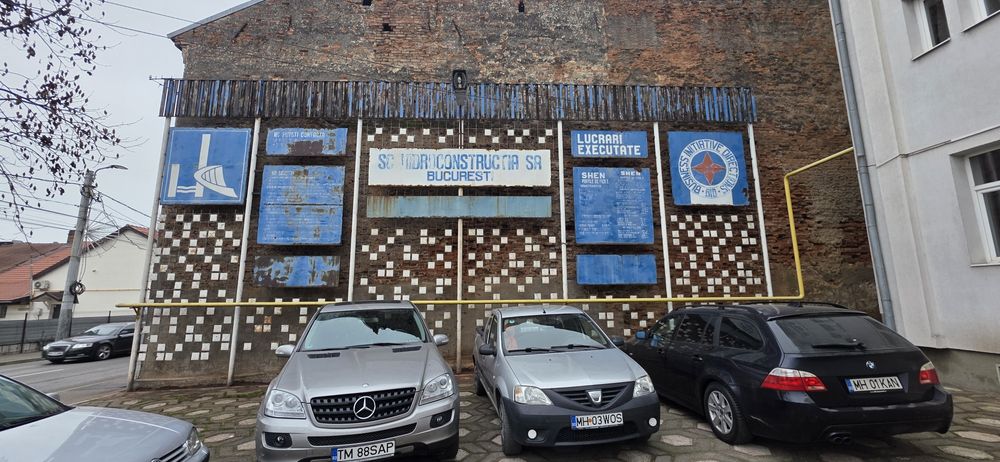 Inchiriez spatiu central cu parcare privata