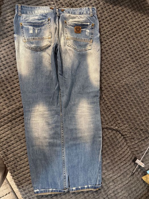 Дънки дамски DSQUARED