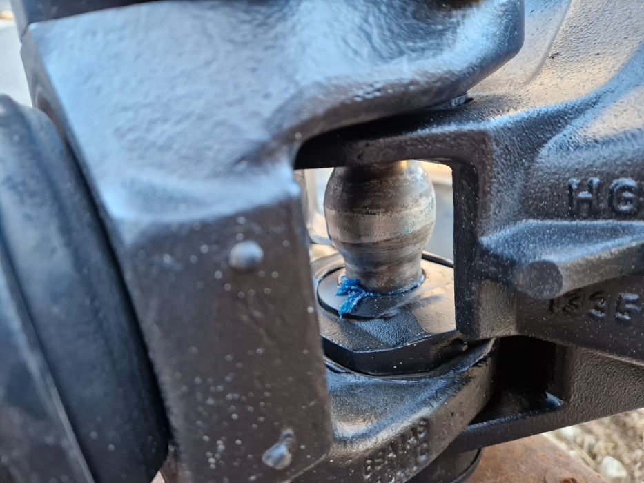 Евра Фаркоп ROCKINGER 48