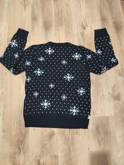 Pulover Rick and Morty mărimea S/M